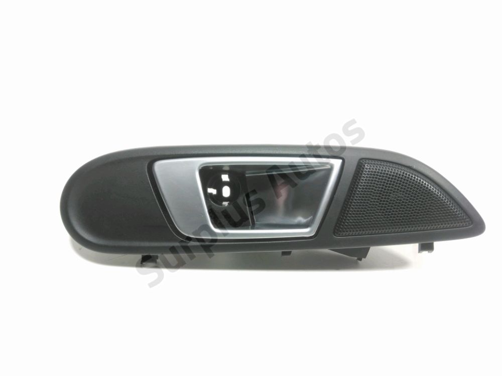 Poignée intérieure porte avant droite