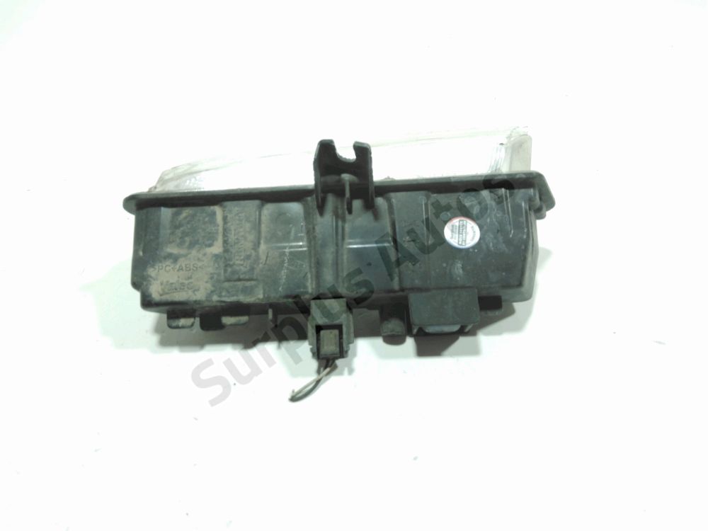 Feu diurne avant gauche