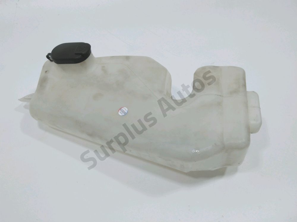 Réservoir de lave glace avant