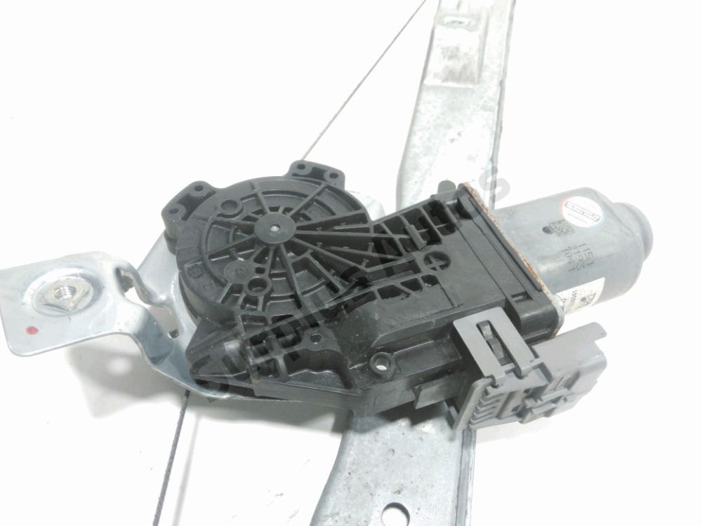 Lève-vitre électrique avant gauche