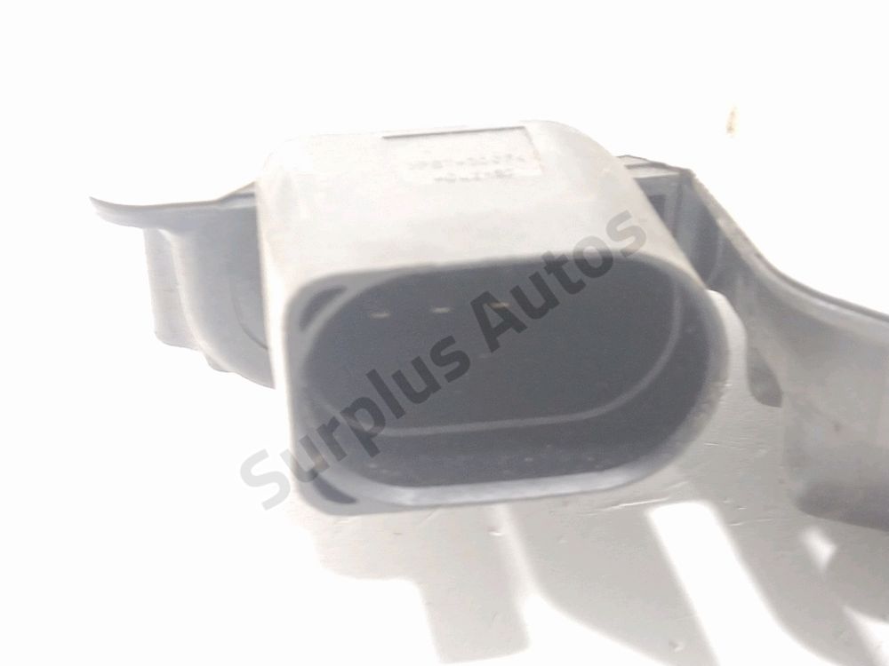 Serrure de porte avant gauche