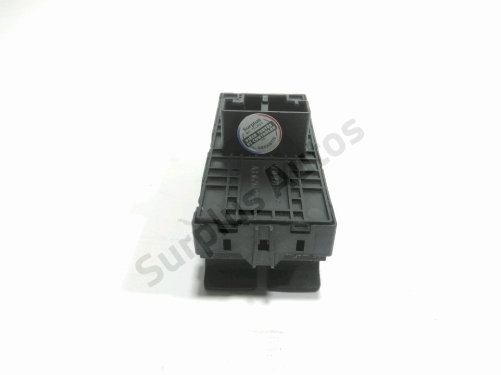 Commande lève-vitre avant gauche