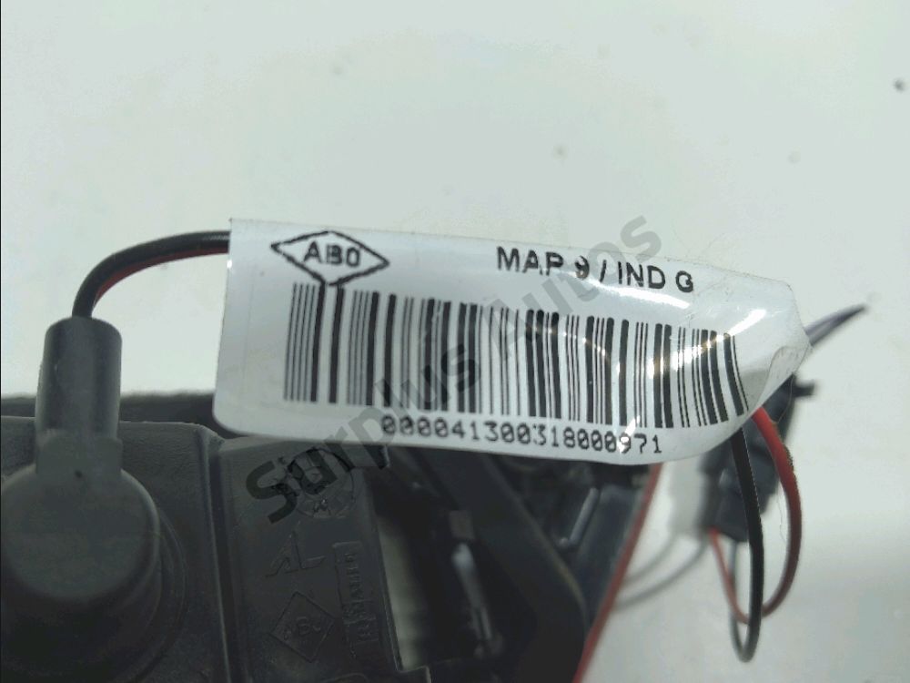 Feu arrière intérieur gauche