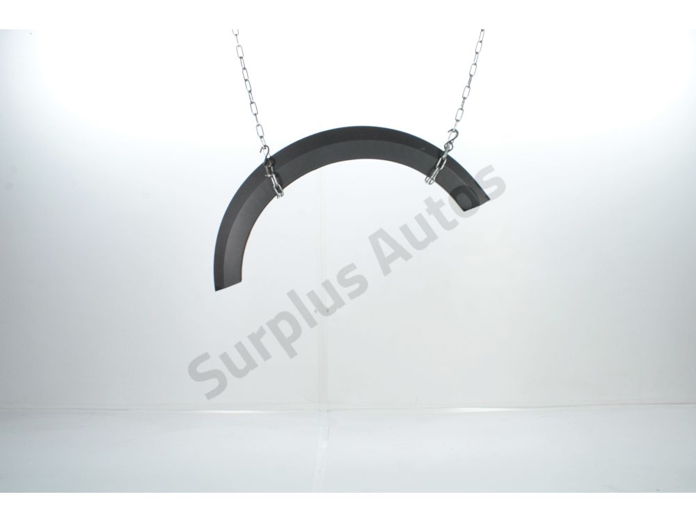 Elargisseur d'aile arrière droit