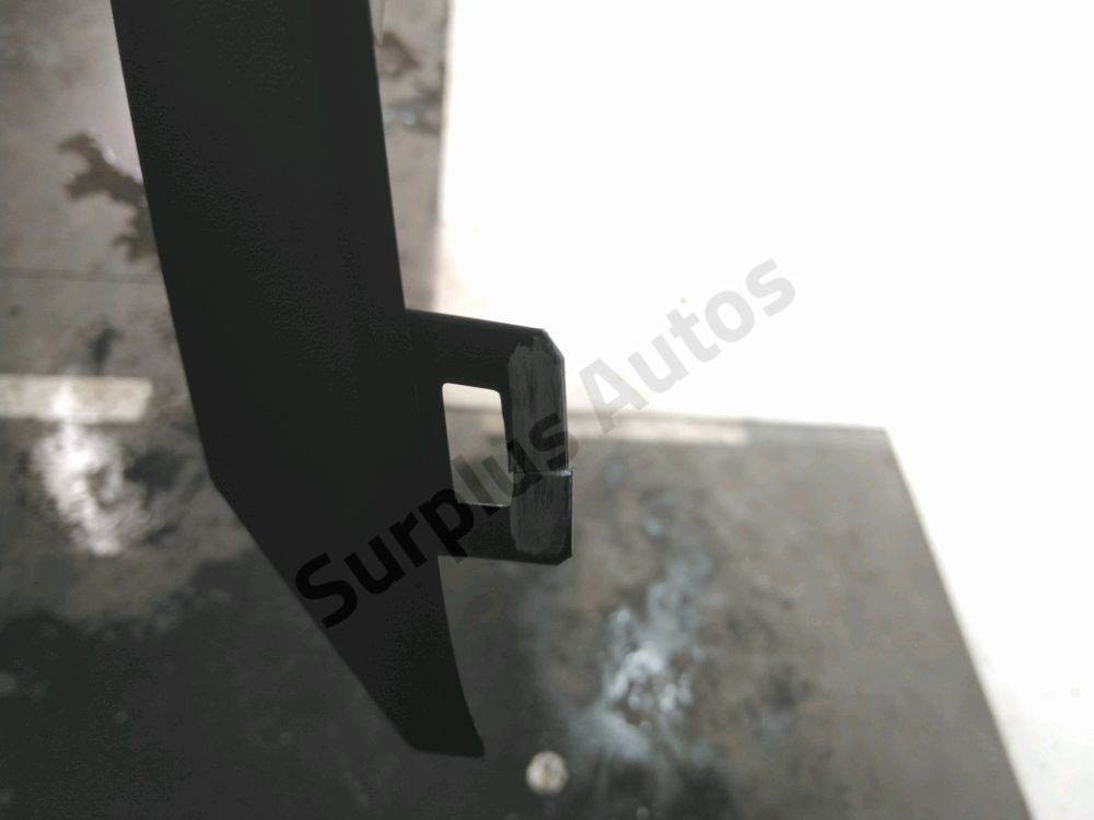 Elargisseur d'aile arrière gauche