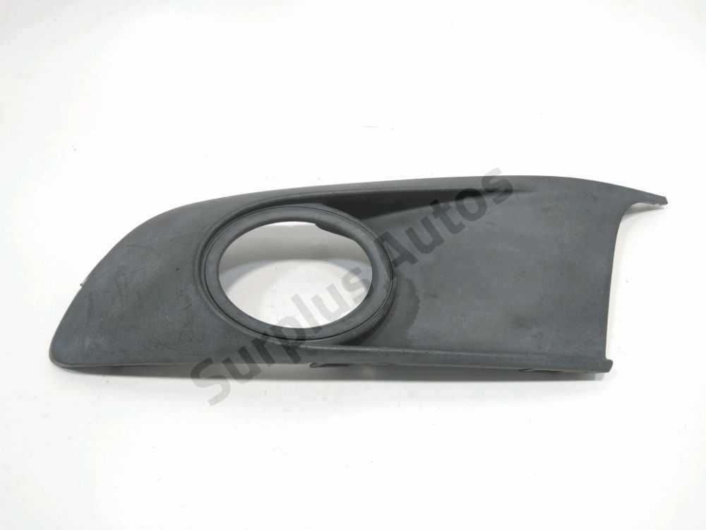 Grille de calandre gauche