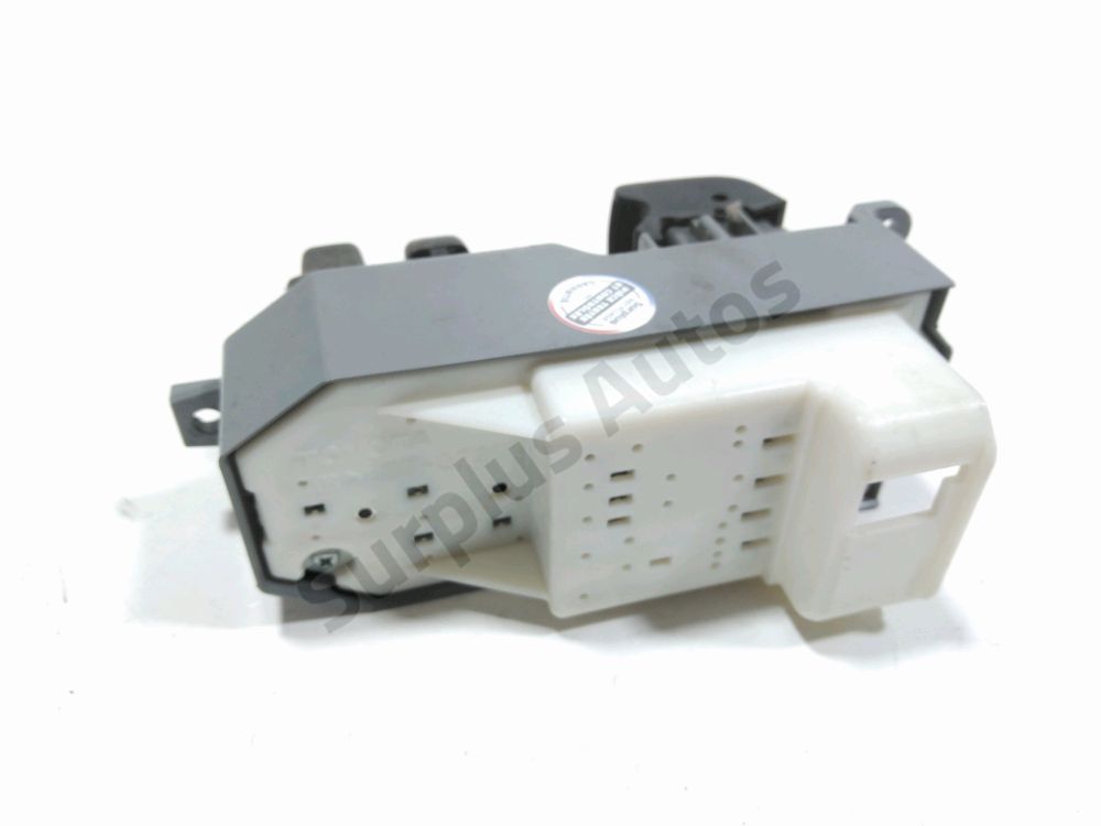 Commande lève-vitre avant gauche