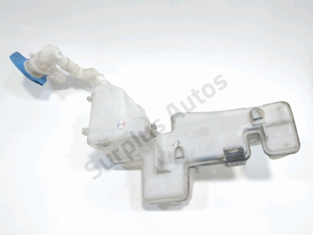 Réservoir de lave glace avant