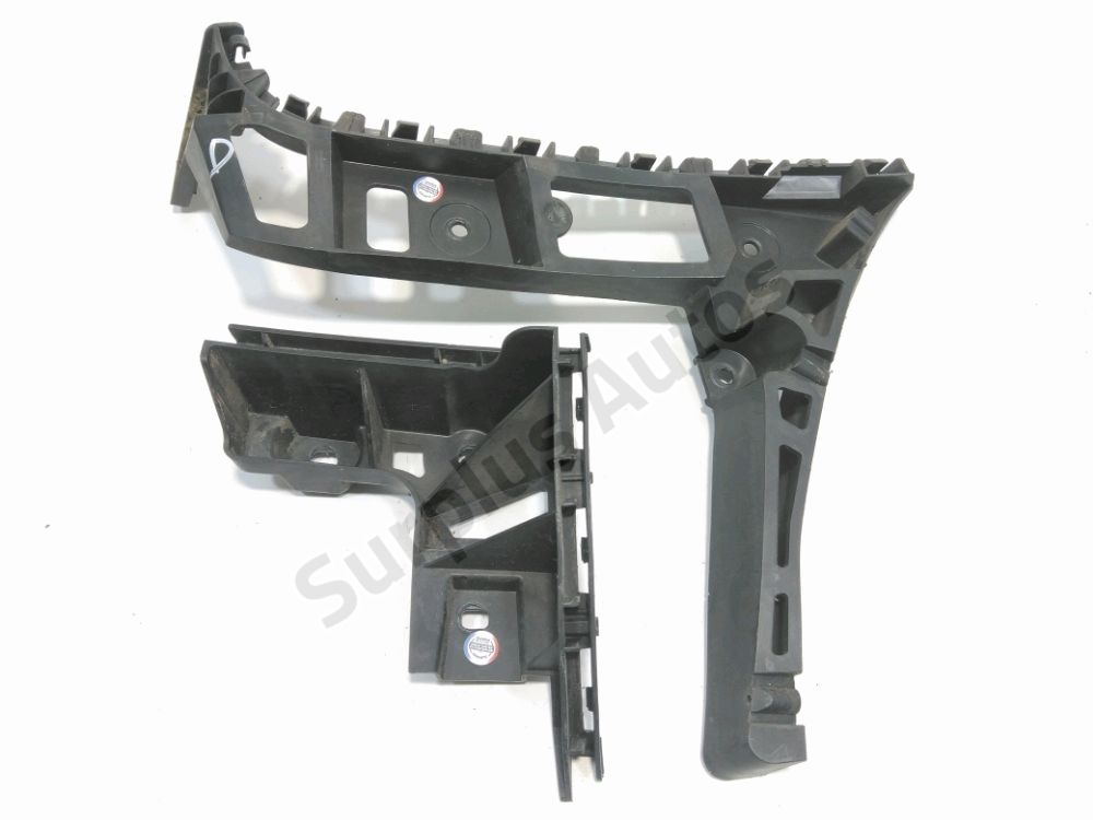 Support droit de pare-choc arrière