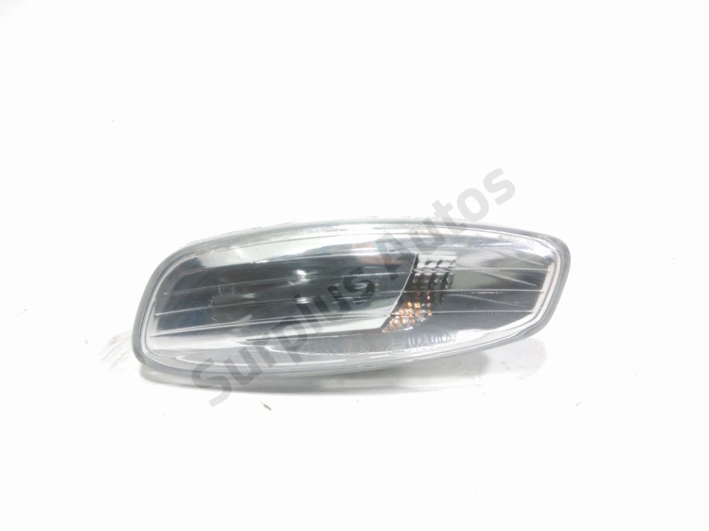 Répétiteur d'aile gauche