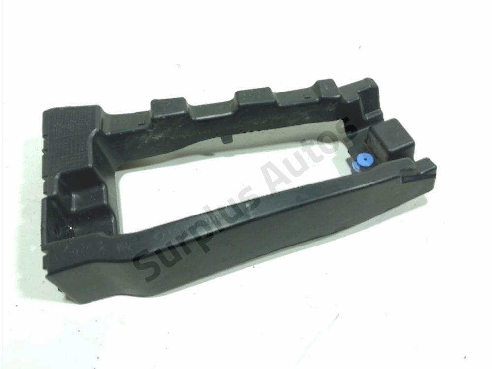 Support droit de pare-choc arrière