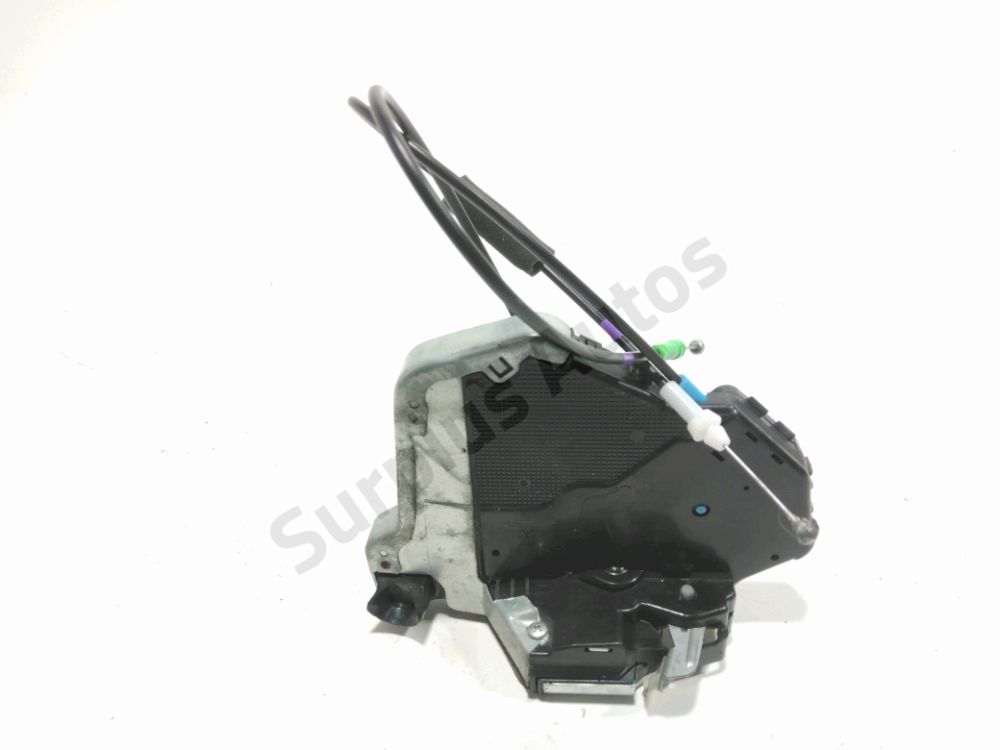 Serrure de porte avant droite