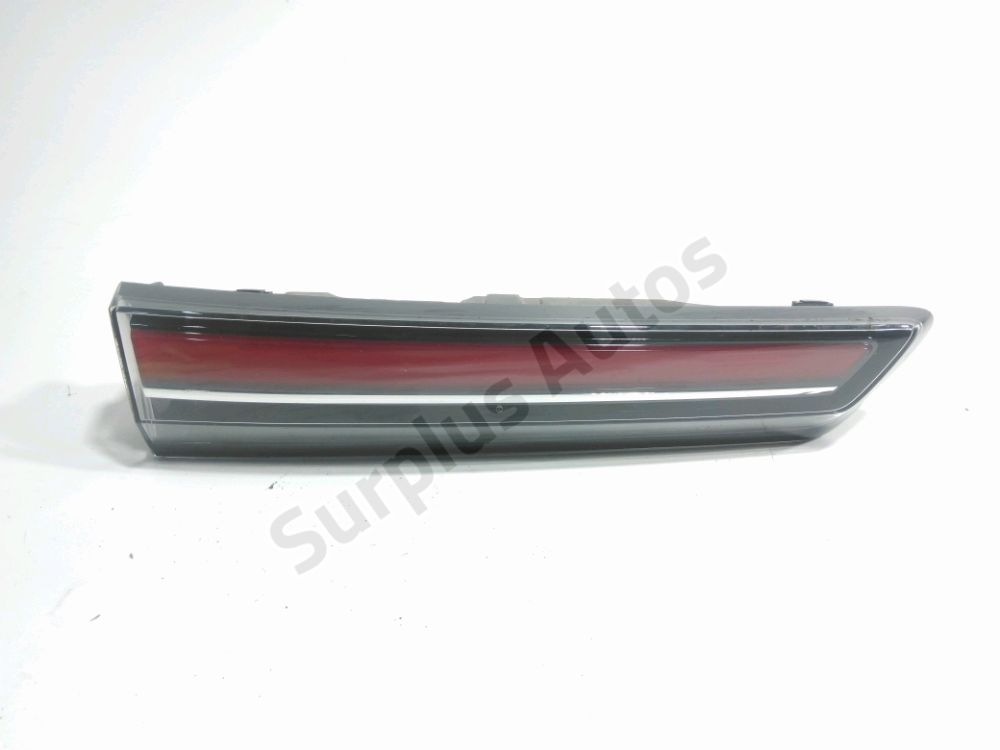 Feu arrière intérieur gauche