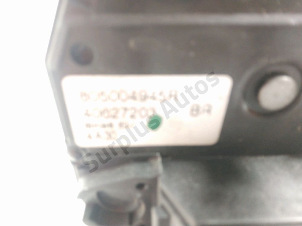 Serrure de porte avant droite