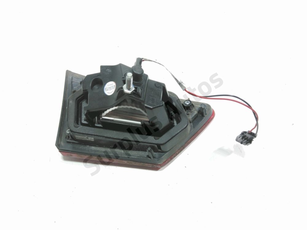 Feu arrière intérieur droit