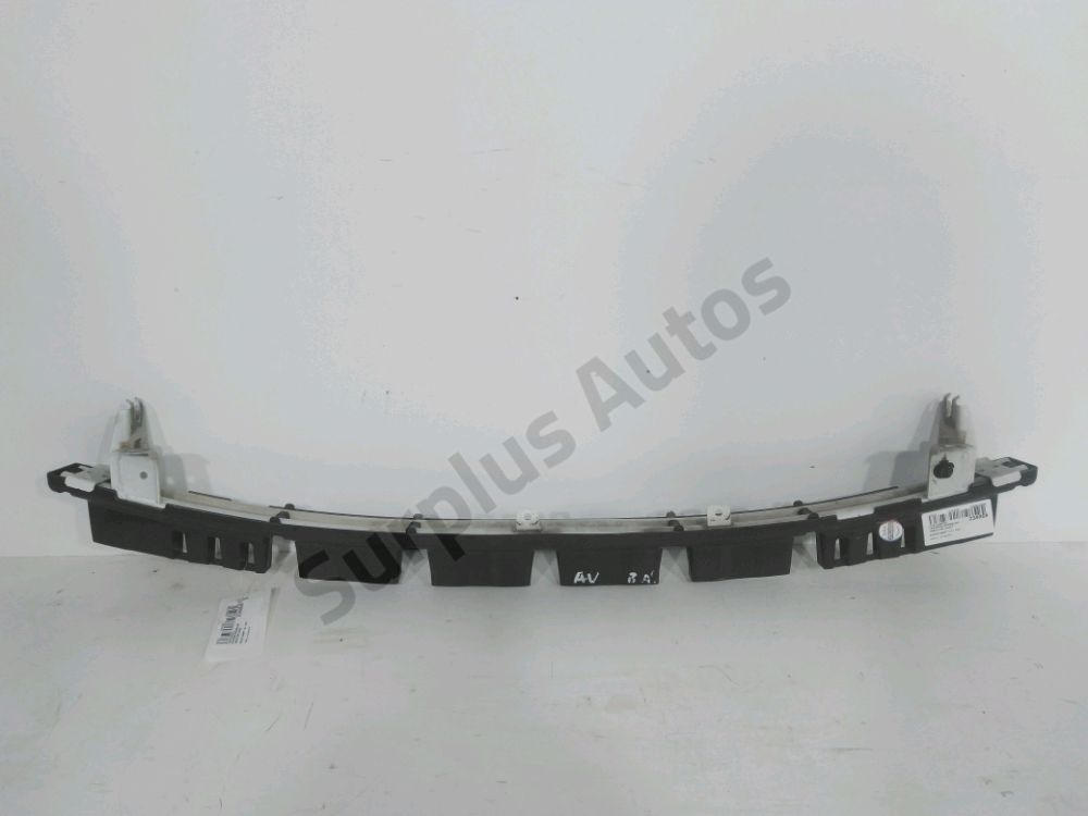 Traverse inférieure armature avant