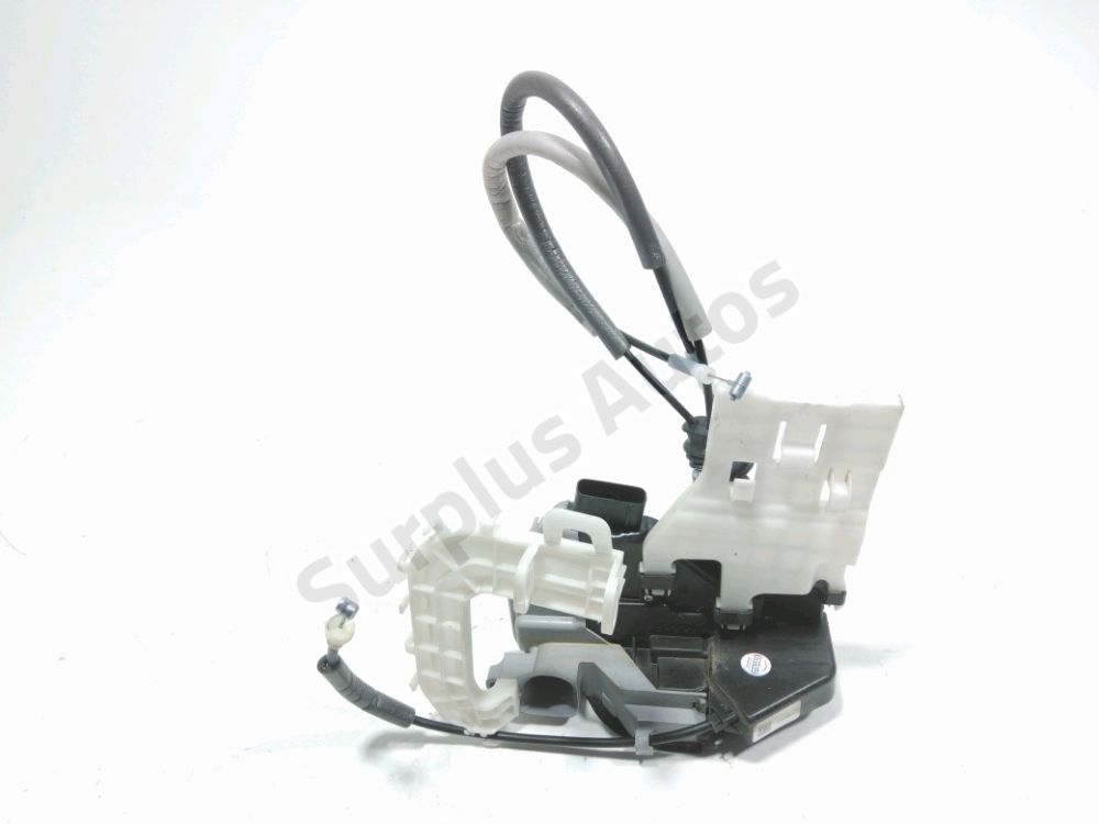 Serrure de porte avant droite