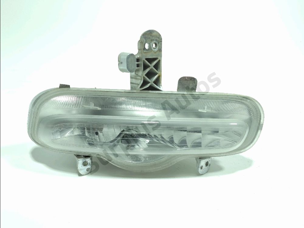 Feu diurne avant gauche