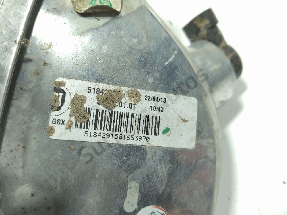 Feu diurne avant gauche