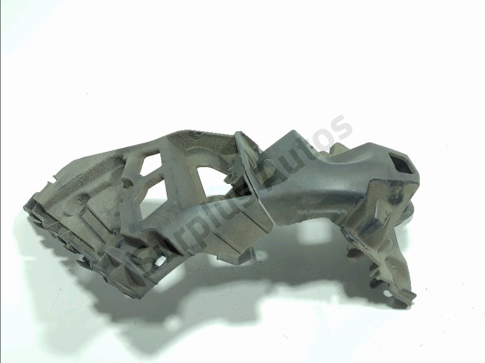 Support droit de pare-choc arrière