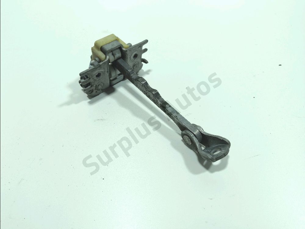 Tirant de porte avant droit