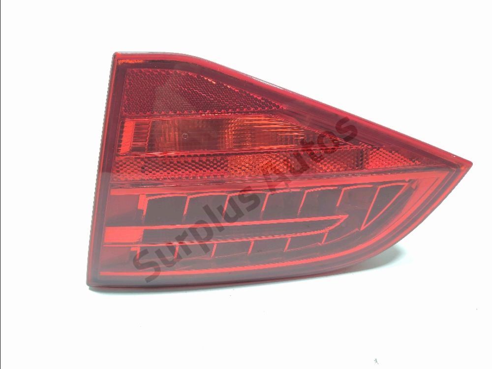 Feu arrière intérieur droit