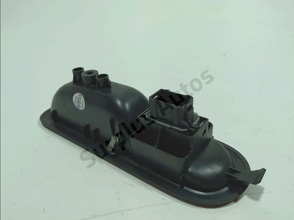 Commande lève-vitre avant droit