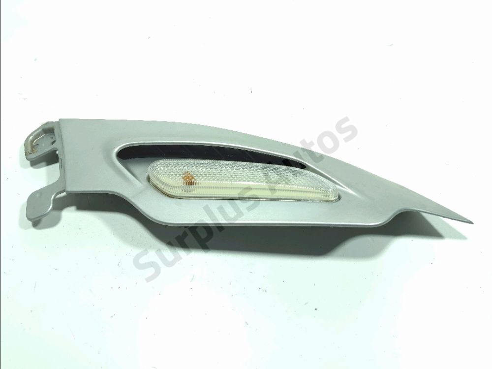 Répétiteur d'aile gauche