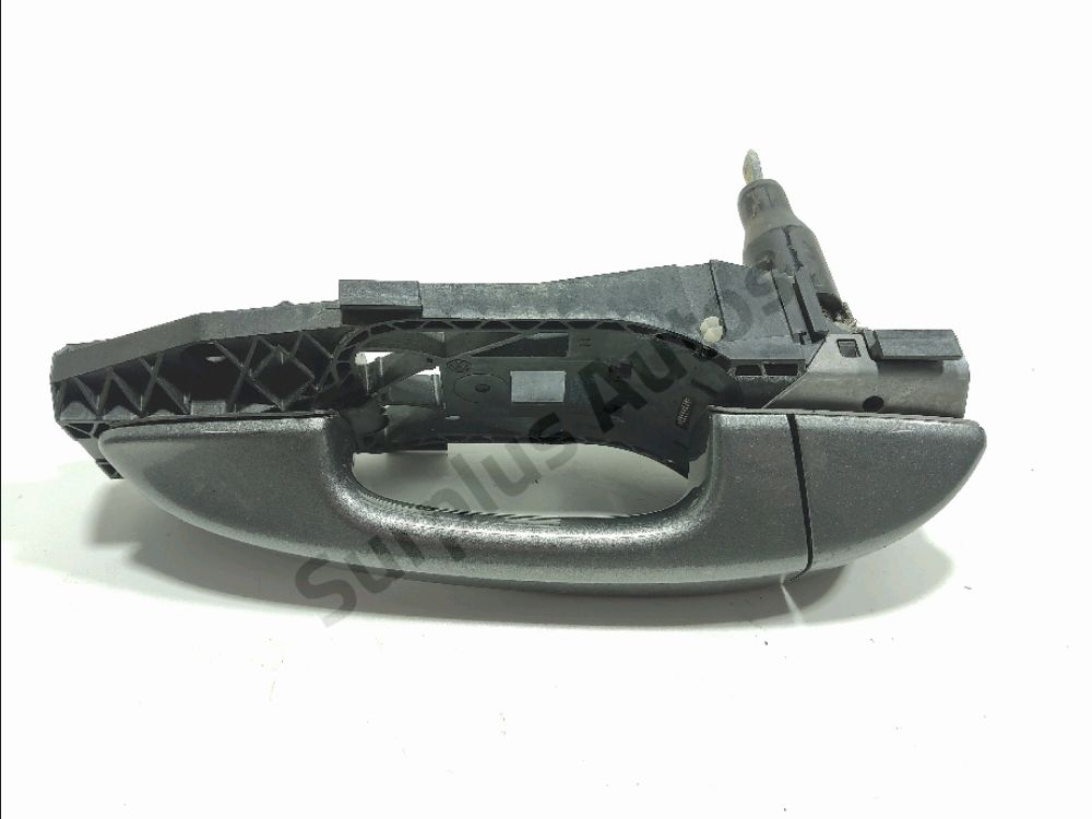 Poignée extérieure avant gauche