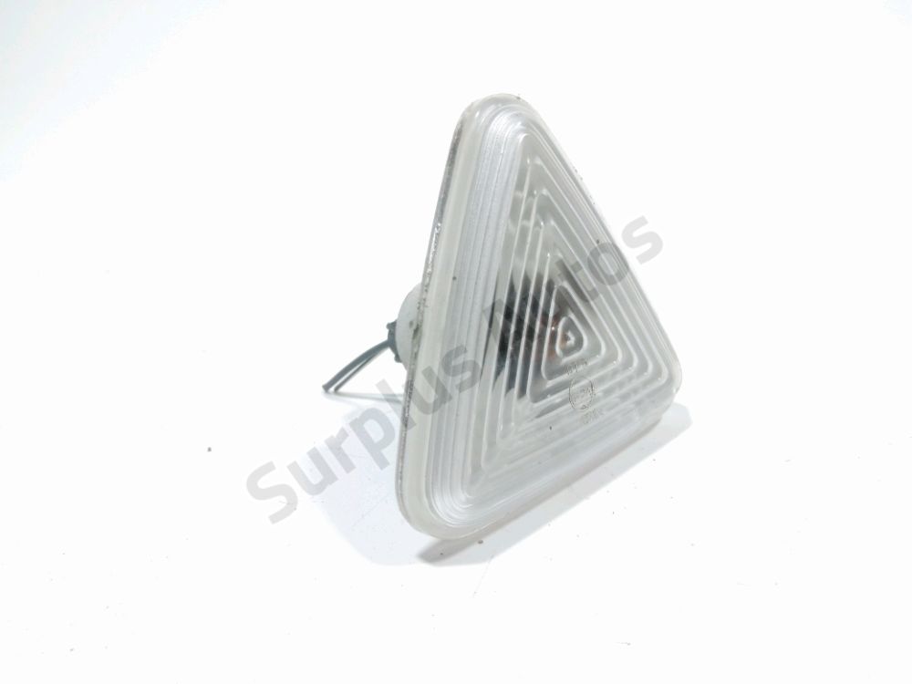 Répétiteur d'aile droit