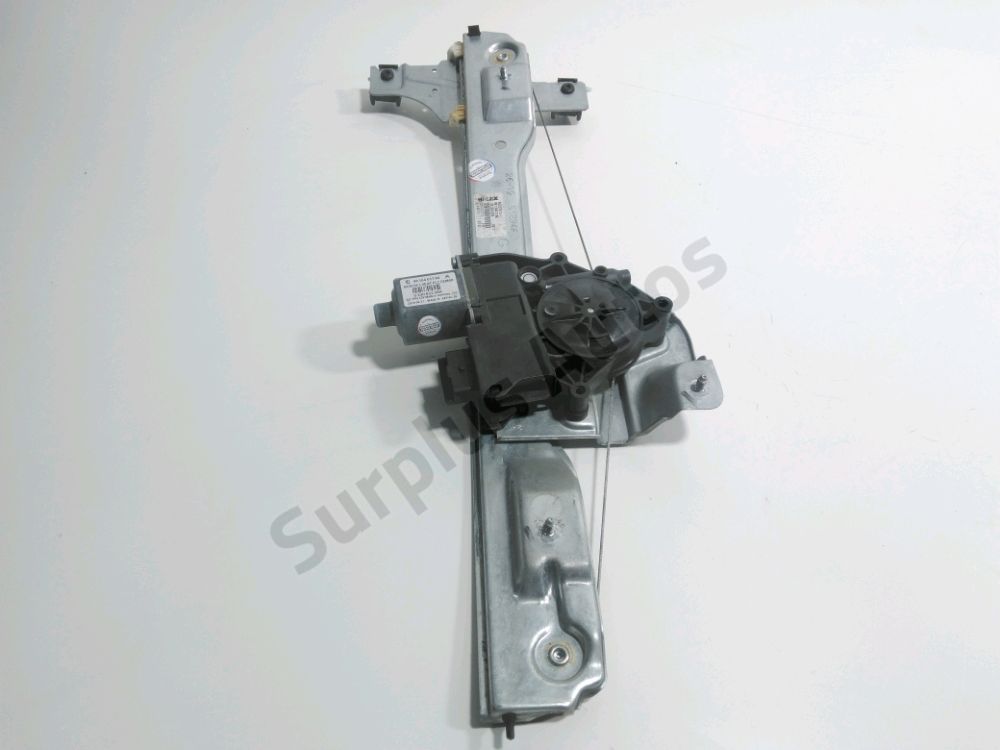 Lève-vitre électrique avant gauche