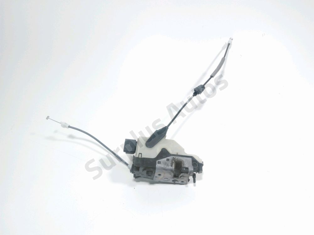 Serrure de porte avant droite