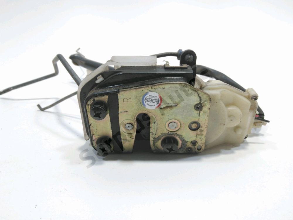 Serrure de porte avant droite