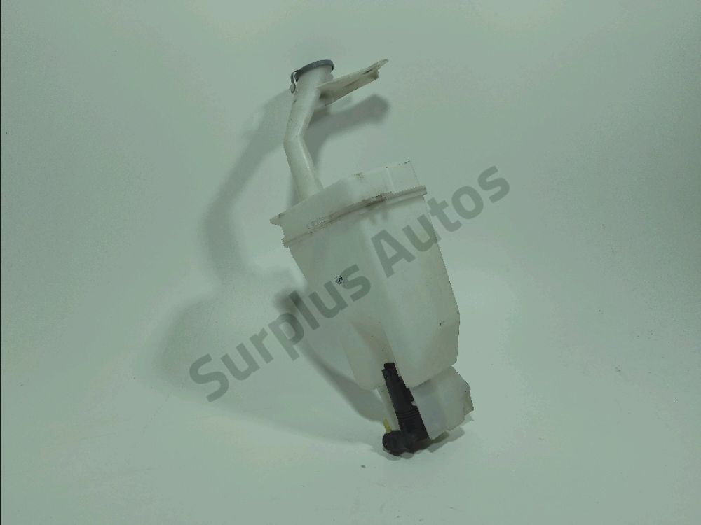 Réservoir de lave glace avant