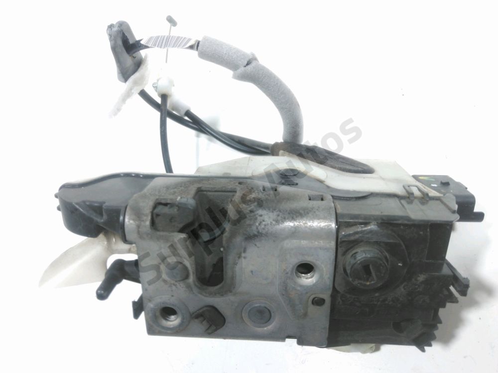 Serrure de porte avant gauche