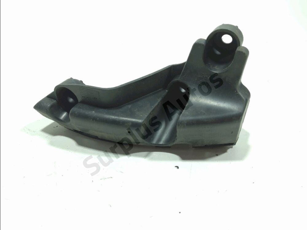 Support droit de pare-choc arrière