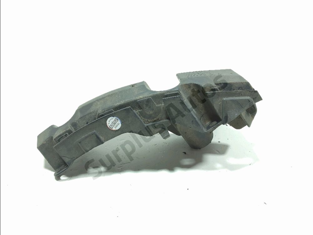 Support droit de pare-choc arrière