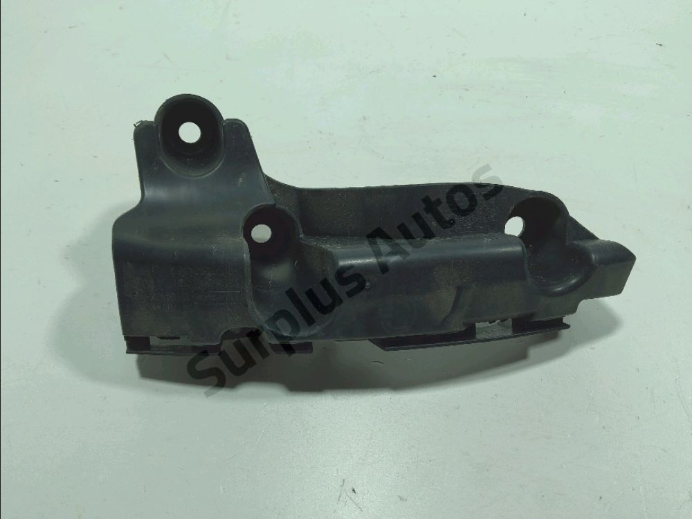 Support gauche de pare-choc arrière