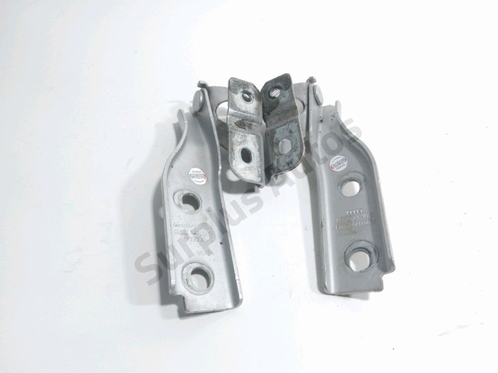 Jeu de charnières de capot