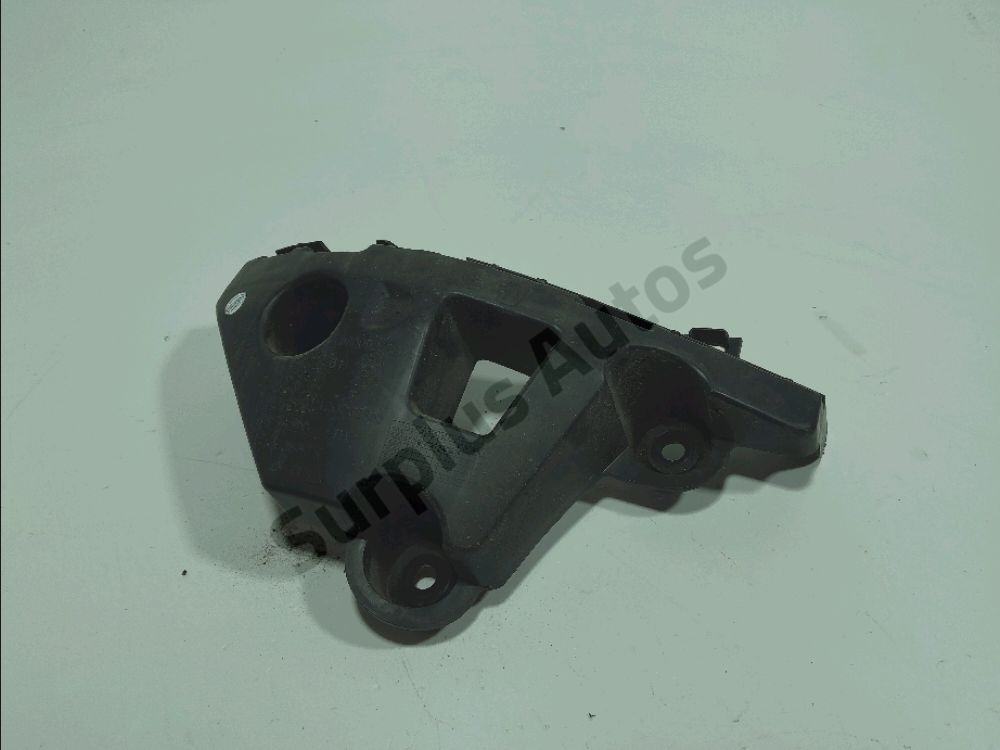 Support droit de pare-choc arrière