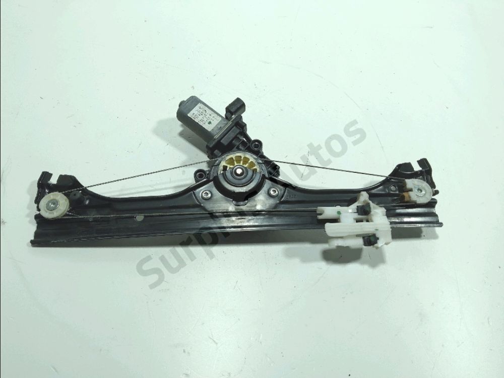 Lève-vitre électrique avant droit