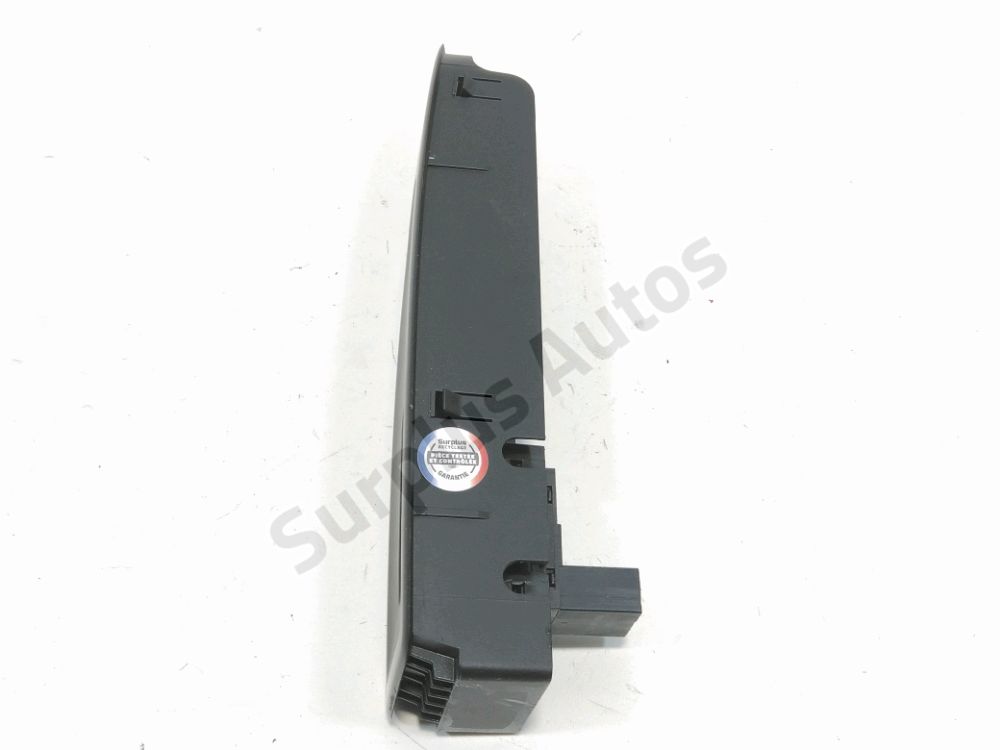 Commande lève-vitre avant droit