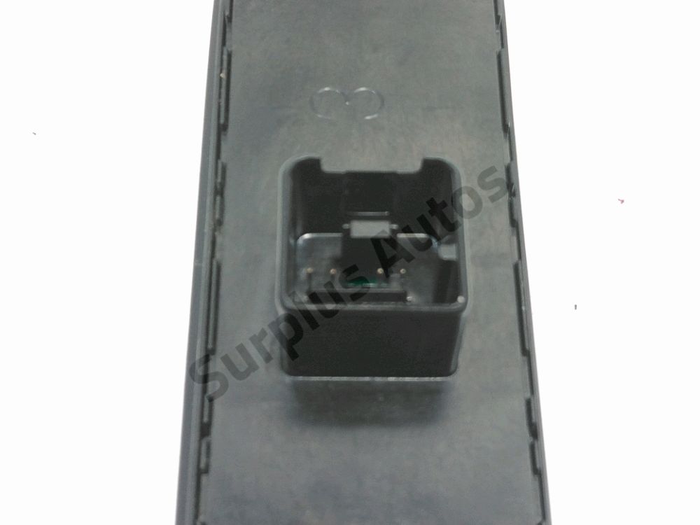 Commande lève-vitre avant gauche