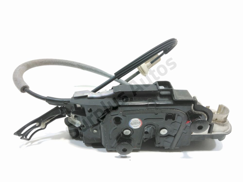 Serrure de porte avant gauche