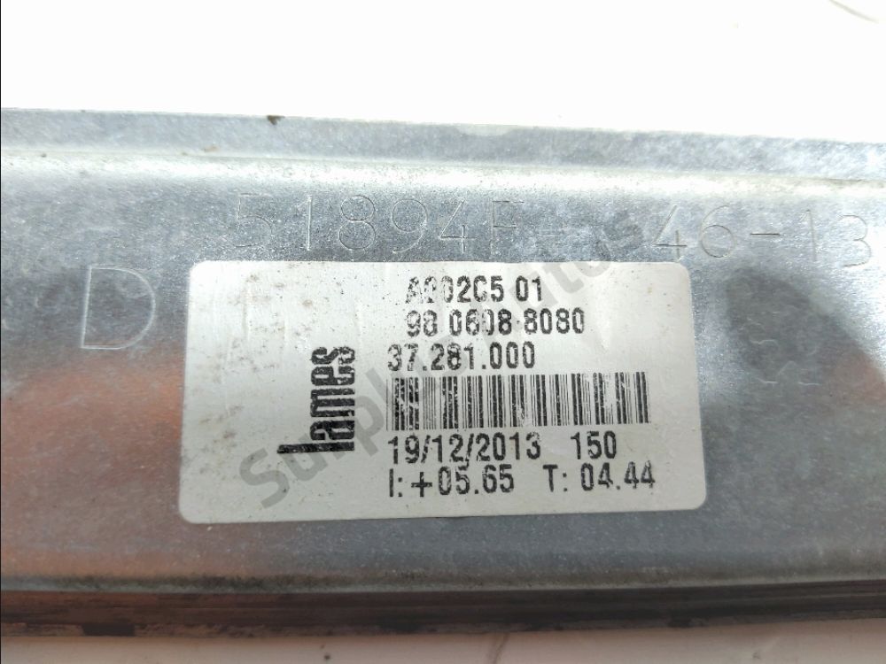 Lève-vitre électrique avant droit