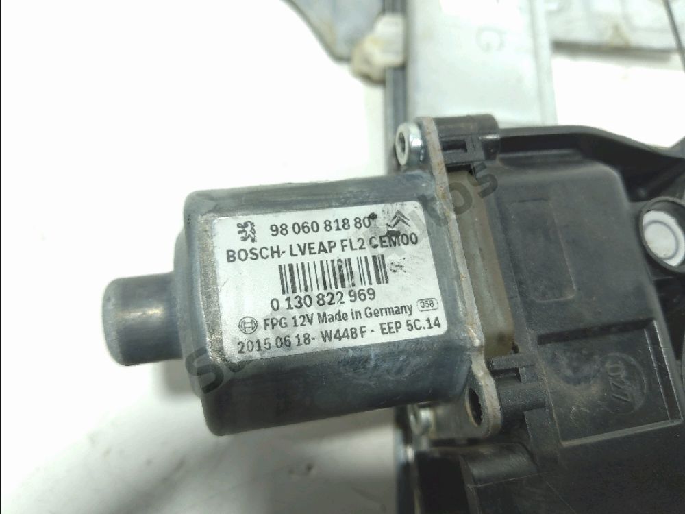 Lève-vitre électrique avant gauche