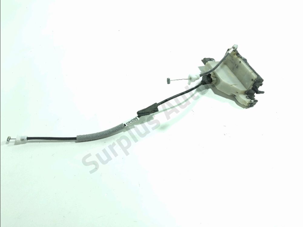 Serrure de porte avant droite