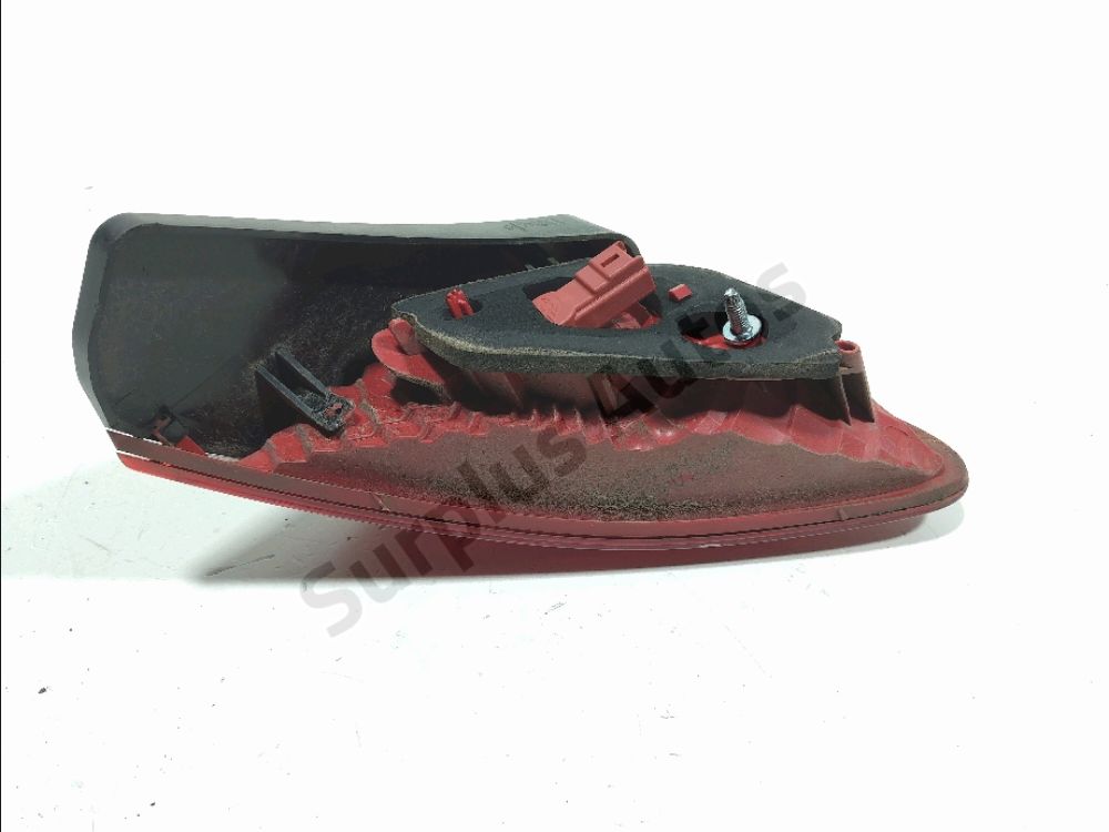 Feu arrière intérieur gauche