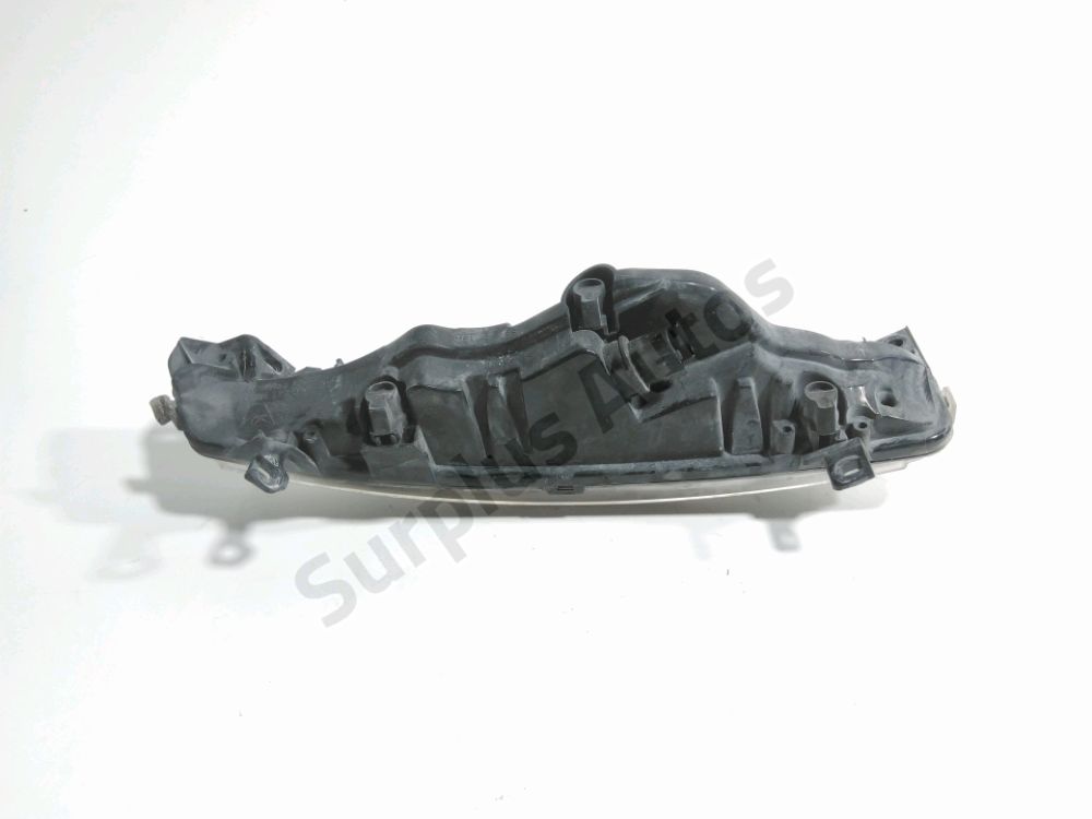 Feu diurne avant droit