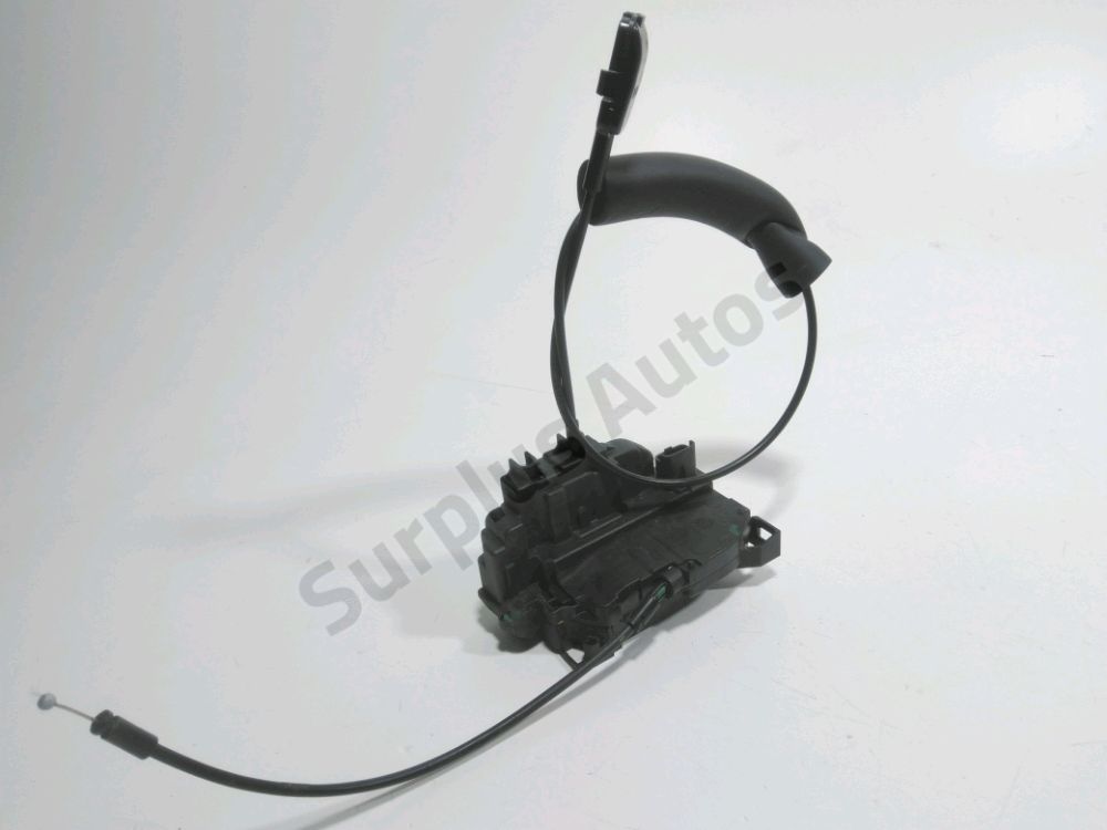 Serrure de porte avant droite